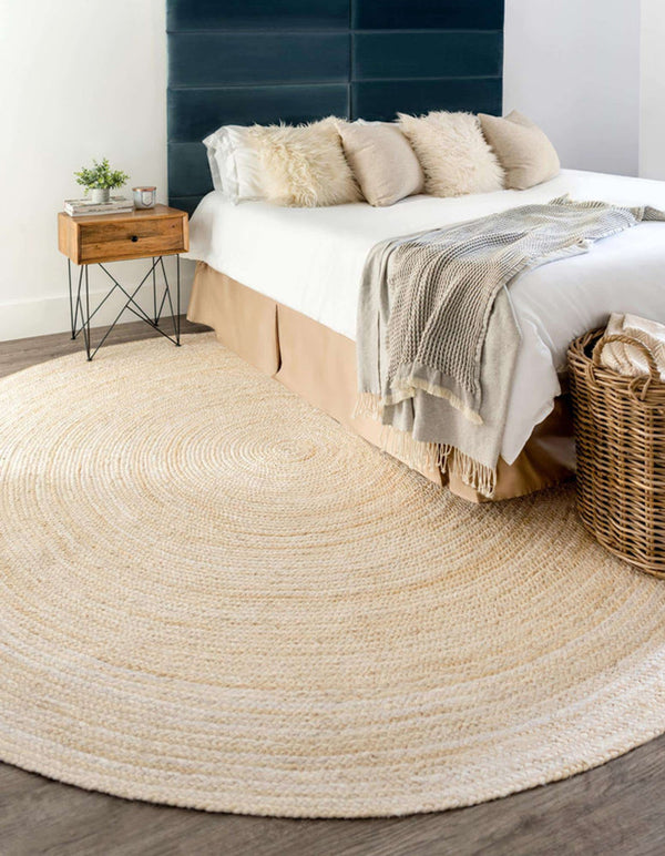 Hand Woven Farmhouse Jute Area Rug, Round, Off-white